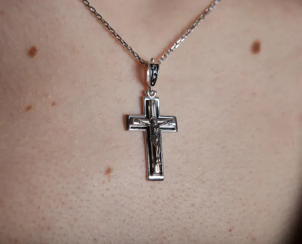 Срібний хрестик Чорна Емаль П-221