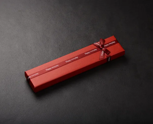 Коробка під браслет червона П126