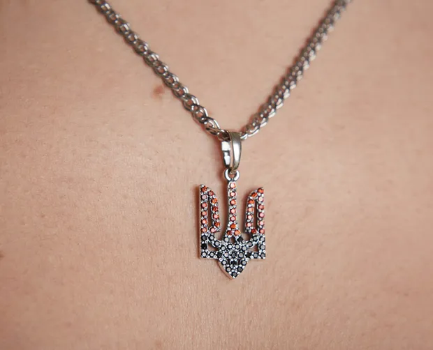 Срібна підвіска Тризуб  32094/4/черв/чорн