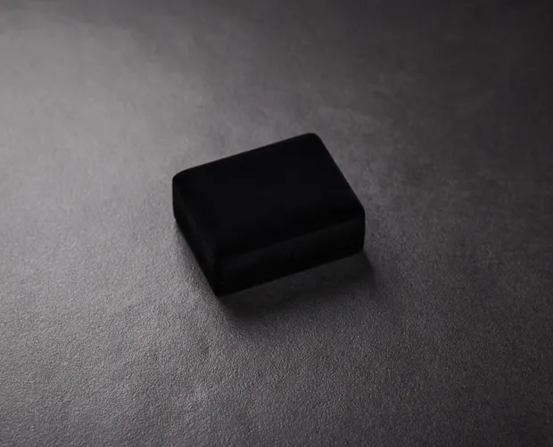 Футляр чорний під сережки та каблучку П114