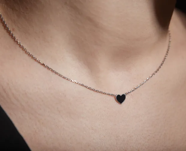 Срібне кольє Сердечко з чорною емаллю 1320.40р